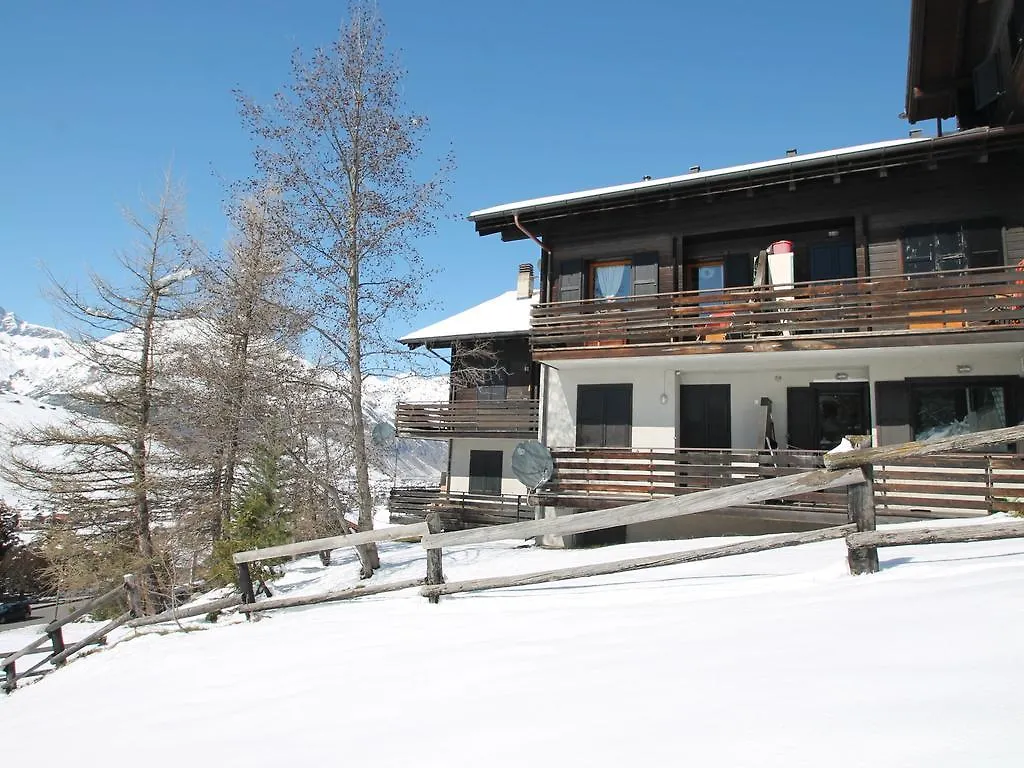 Tranquil Holiday Home In Livigno Italy Near Ski Area 0*,
