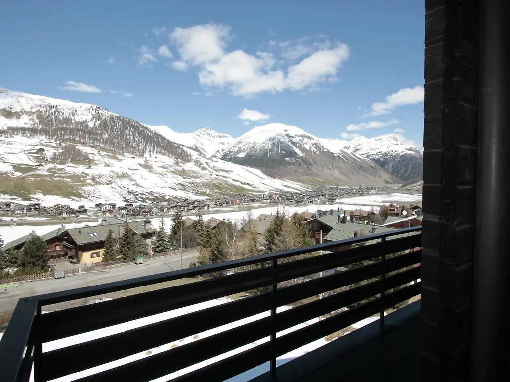 Tranquil Holiday Home In Livigno Italy Near Ski Area Ιταλία